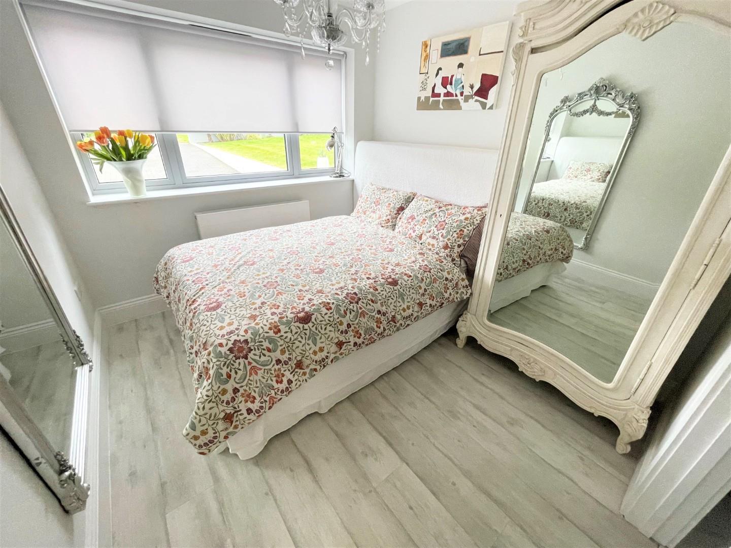 Quinta Drive, Arkley